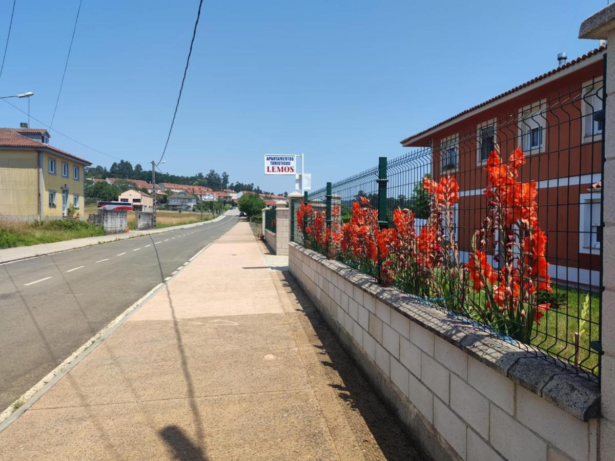 Apartamentos Turisticos Lemos O Pedrouzo Extérieur photo